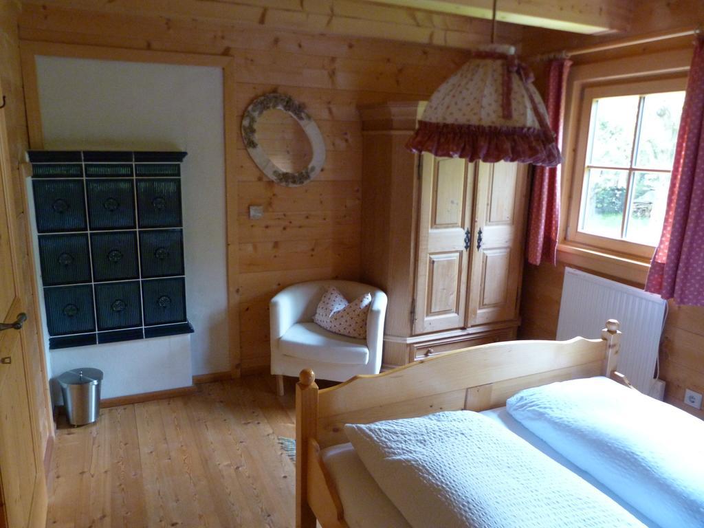 Villa Knusperhaeusl Uttendorf Habitación foto